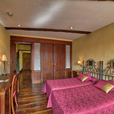 סנטיאגו דה קומפוסטלה Hostal Santo Grial מראה חיצוני תמונה